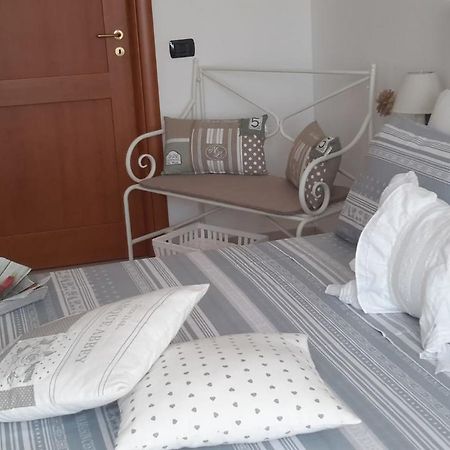 Beti House Heart'S And Roses Rooms ปอนเต กาเลเรีย ภายนอก รูปภาพ