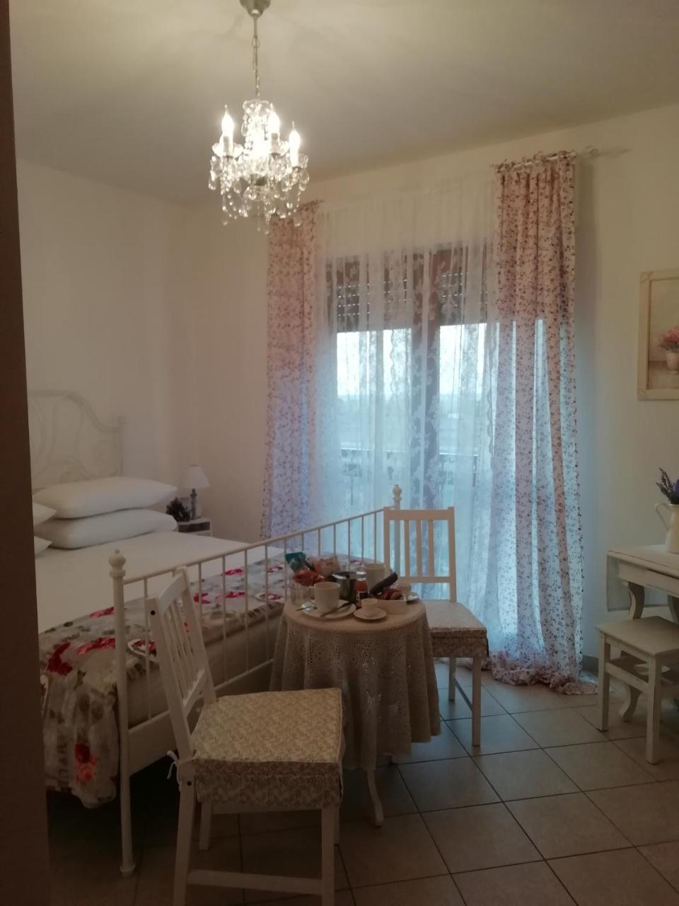 Beti House Heart'S And Roses Rooms ปอนเต กาเลเรีย ห้อง รูปภาพ